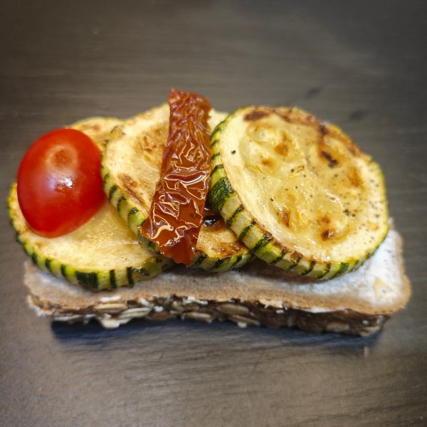 2.F. - Grillezett cukkinis